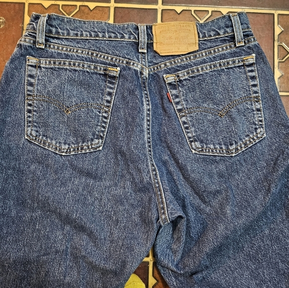 Levi's Vintage High-Rise Jeans Made in USA - Picture 5 of 9